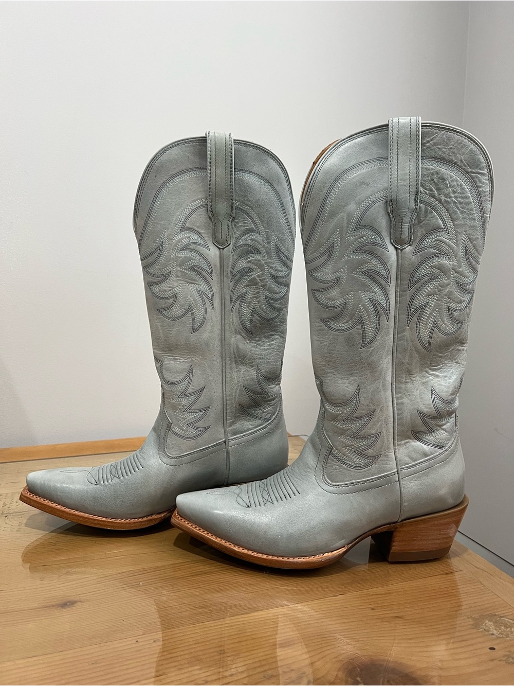 Tecovas The Annie Slate Blue Embroidered Western Boots Size 8.5